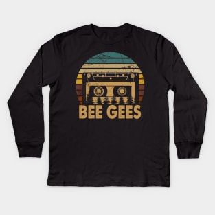 Great Gift Bee For Name Vintage Flowers Color 70s 80s 90s Kids Long Sleeve T-Shirt